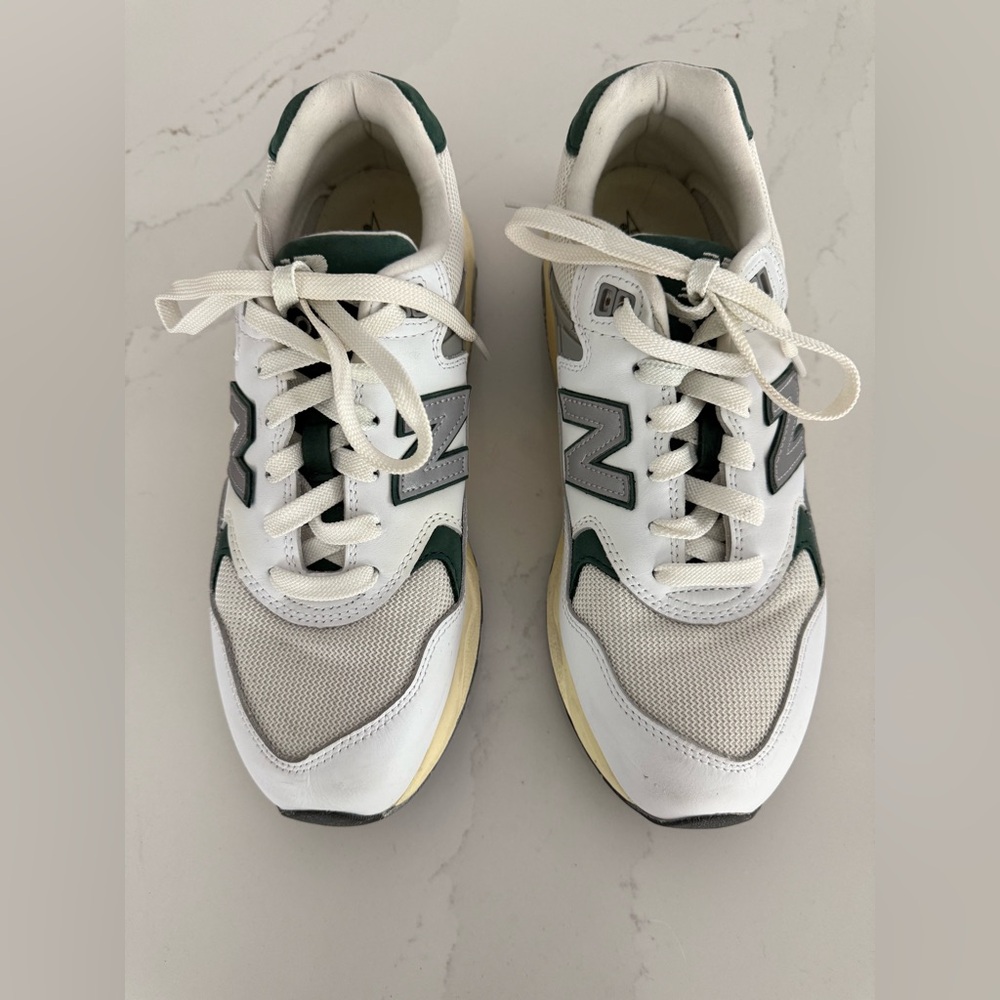 New Balance 580 Classic White and Green Shoes